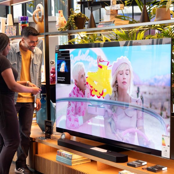 Samsung Partners with Warner Bros. to Showcase Highly Anticipated Movie