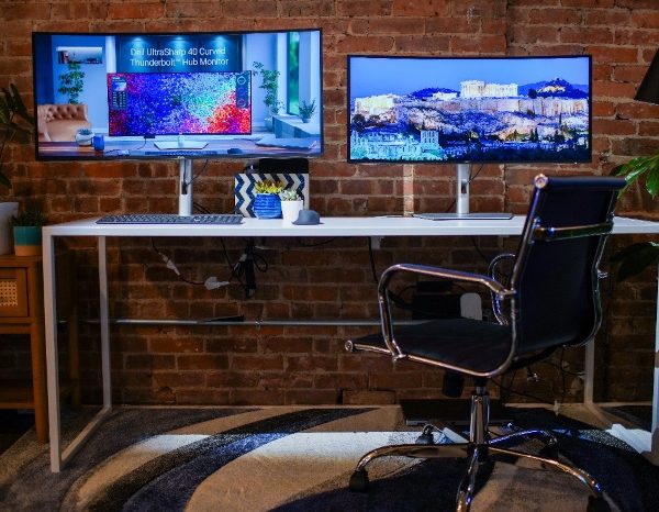 Dell CES 2024 UltraSharp 40 Curved Thunderbolt Hub Monitor